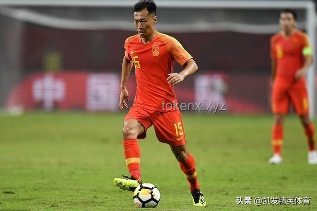 王钰栋点射破门助国足1-0胜巴林，未来锋线新星？